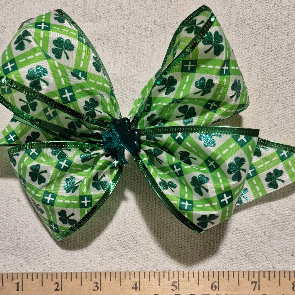 Green Shamrock Hair Bow